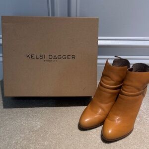 Kelsi Dagger Chestnut Leather Ankle Boots
Excellent Condition